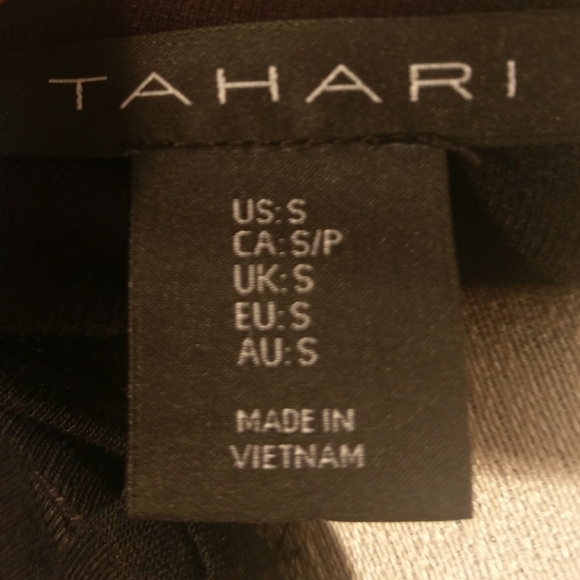 Tahari top with back cutout and bow style detail - Picture 5 of 5